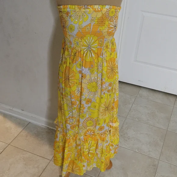 Julie Brown Hampton Floral Print Ruffle Hem Strapless Smocked Dress - Picture 2 of 7